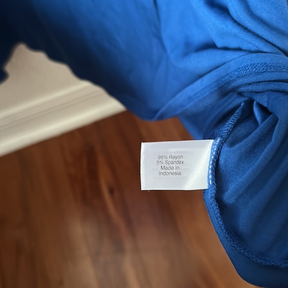 Dress - Picture 4 of 5